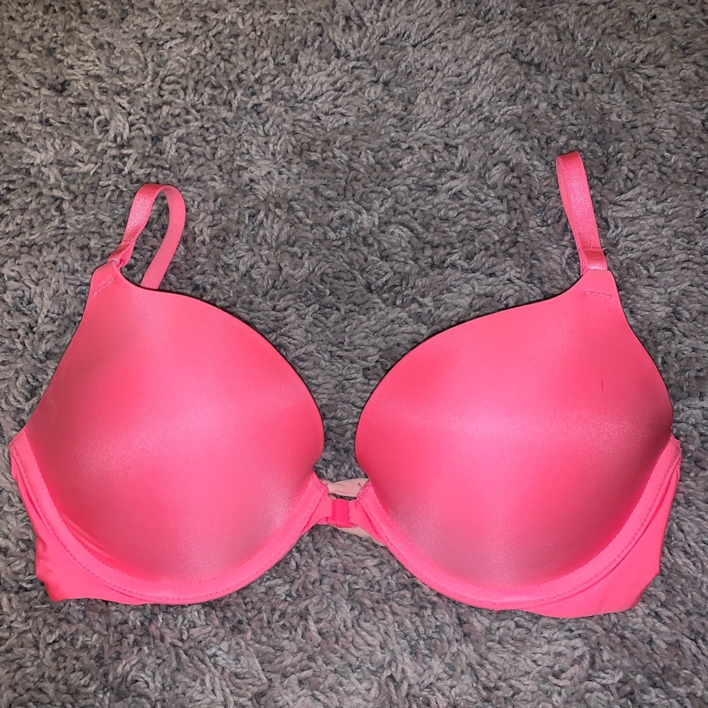 VS front close bra
